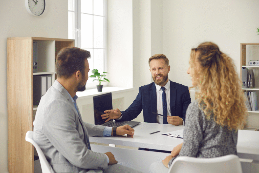 Broker with clients.