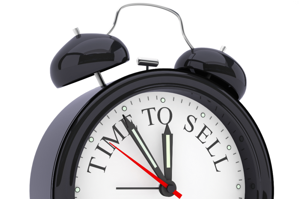 Clock face showing “Time to Sell” to highlight the best timing for selling your business without a broker